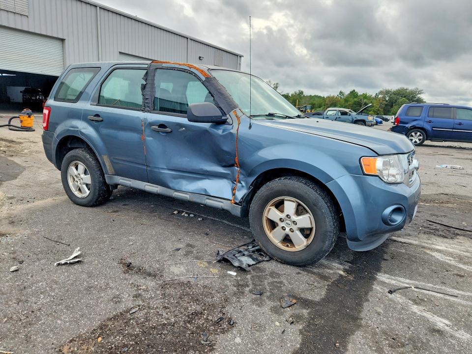 71662496 :رقم المزاد ، 1FMCU0C73BKC16292 vin ، 2011 Ford Escape مزاد بيع
