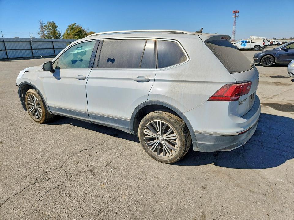 Продажа на аукционе авто 2019 Volkswagen Tiguan, vin: 3VV2B7AXXKM050347, номер лота: 71851506
