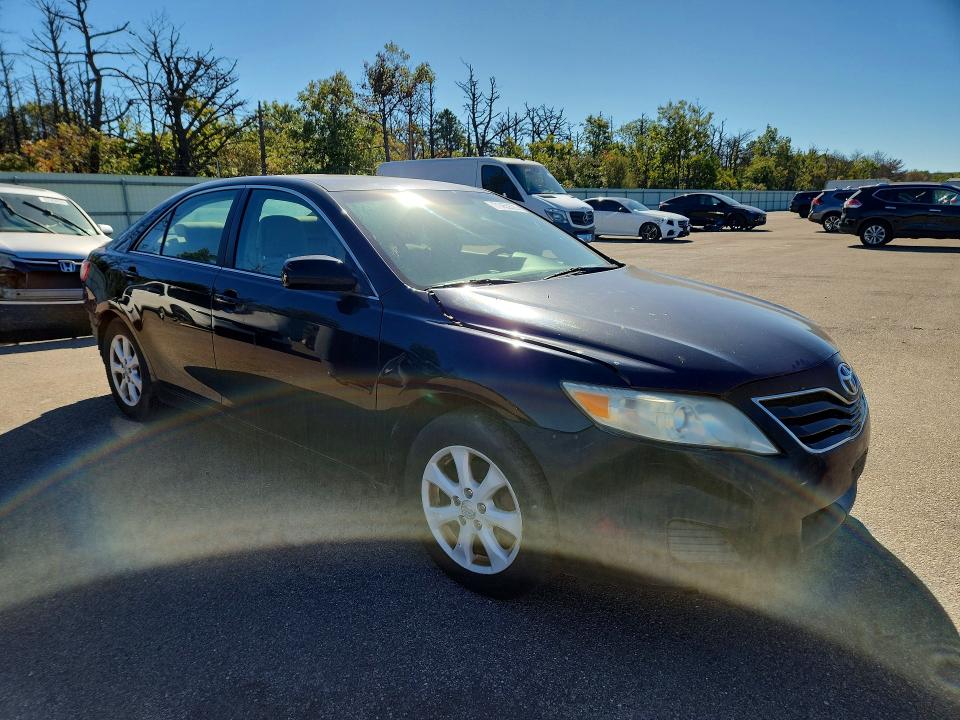 71455526 :رقم المزاد ، 4T1BK3EK9AU114535 vin ، 2010 Toyota Camry مزاد بيع