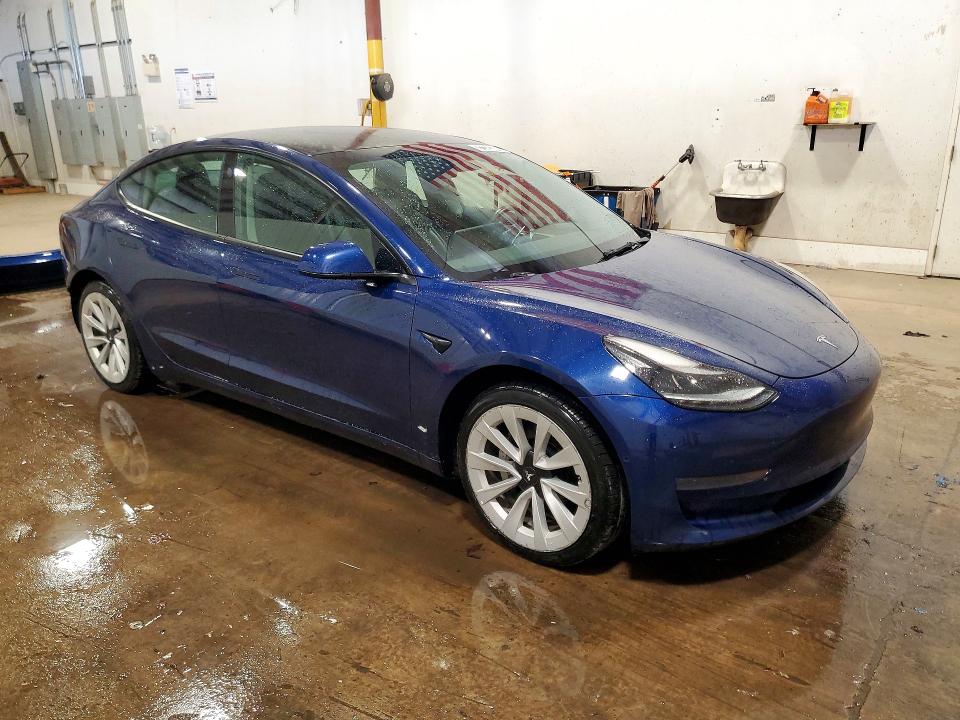 Продажа на аукционе авто 2022 Tesla Model 3, vin: 5YJ3E1EA3NF189645, номер лота: 72328376