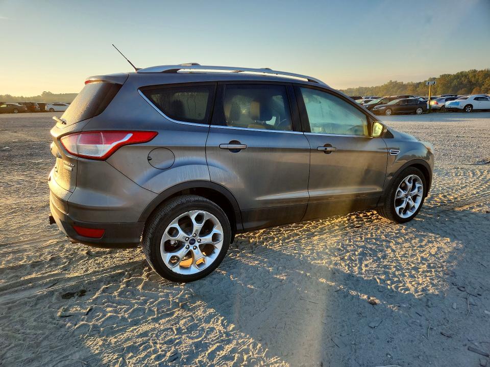 71552856 :رقم المزاد ، 1FMCU0J90EUD51467 vin ، 2014 Ford Escape مزاد بيع