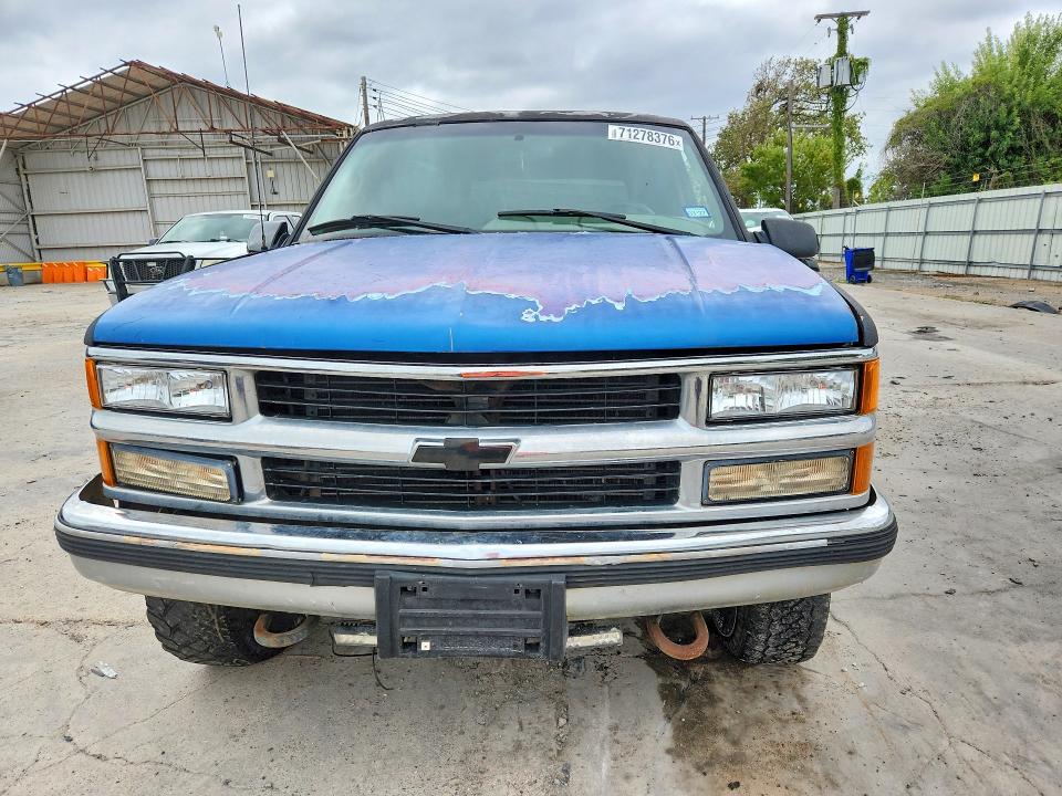 1995 Chevrolet Tahoe მანქანა იყიდება აუქციონზე, vin: 3GNEK18K9SG108800, აუქციონის ნომერი: 71278376