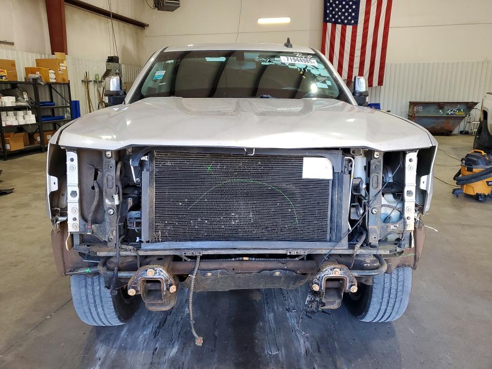 71944986 :رقم المزاد ، 3GCPCREC5JG362044 vin ، 2018 Chevrolet Silverado مزاد بيع