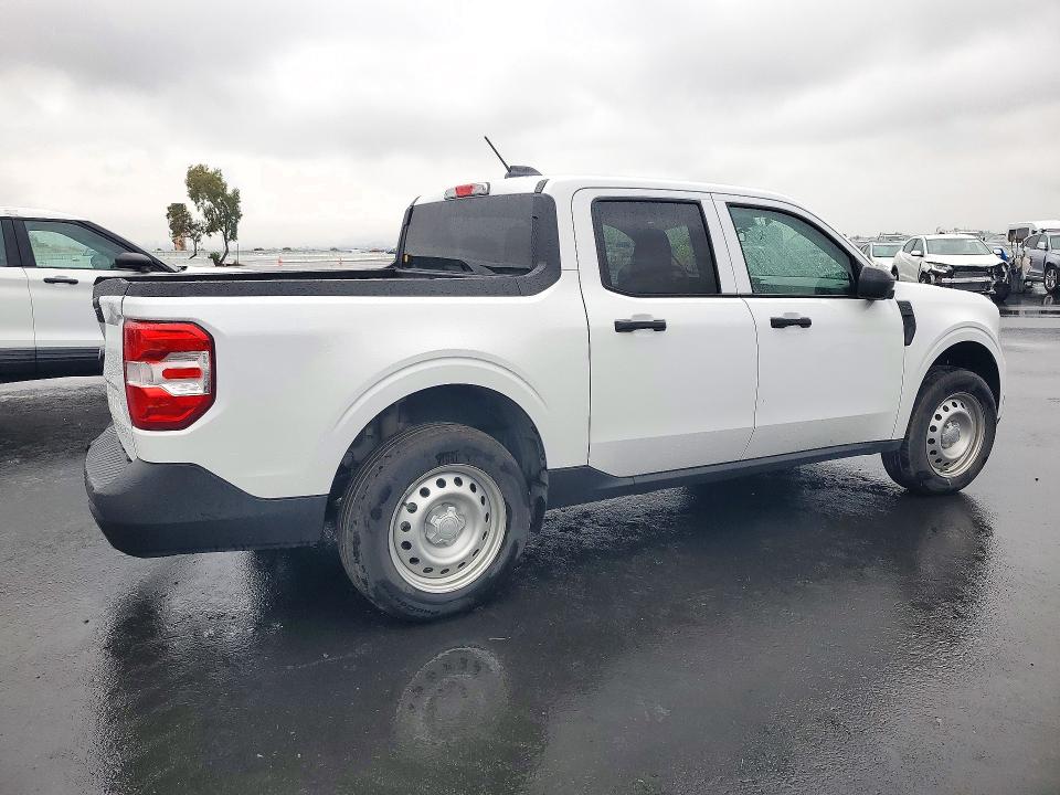 Продажа на аукционе авто 2025 Ford Maverick, vin: 3FTTW8A31SRB61995, номер лота: 72692536