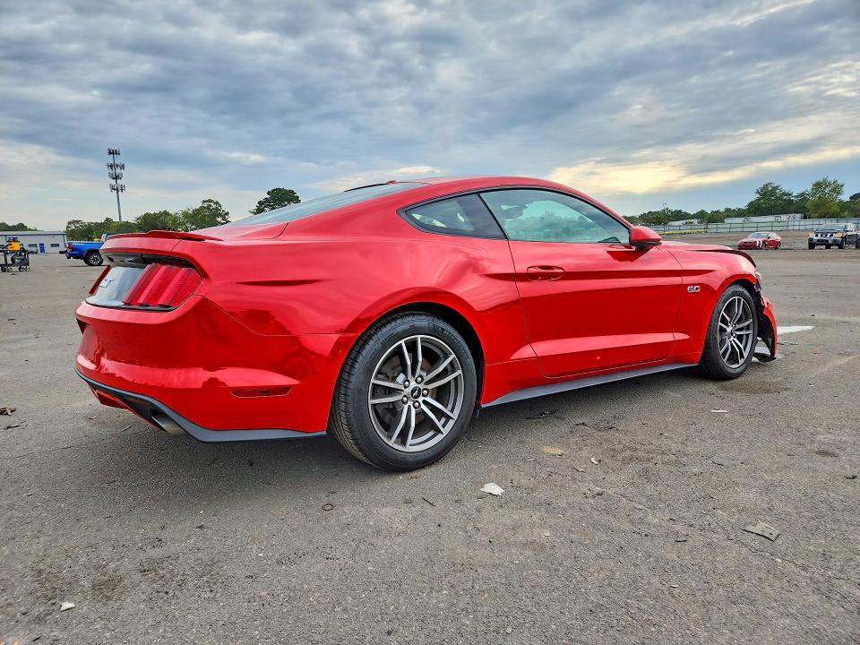 Продажа на аукционе авто 2015 Ford Mustang, vin: 1FA6P8CF8F5406324, номер лота: 71058146