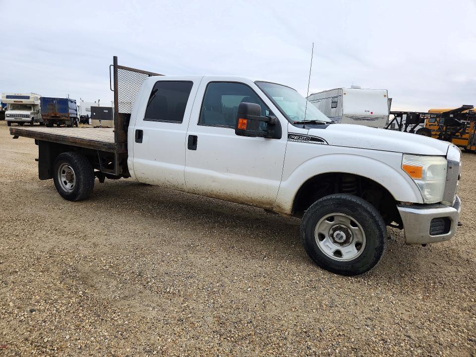 73480266 :رقم المزاد ، 1FT8W3B62BEA14590 vin ، 2011 Ford F350 مزاد بيع