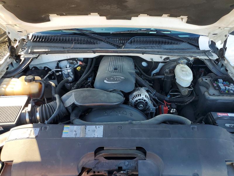 Продажа на аукционе авто 2003 Chevrolet Silverado, vin: 2GCEC19V531105241, номер лота: 71261936