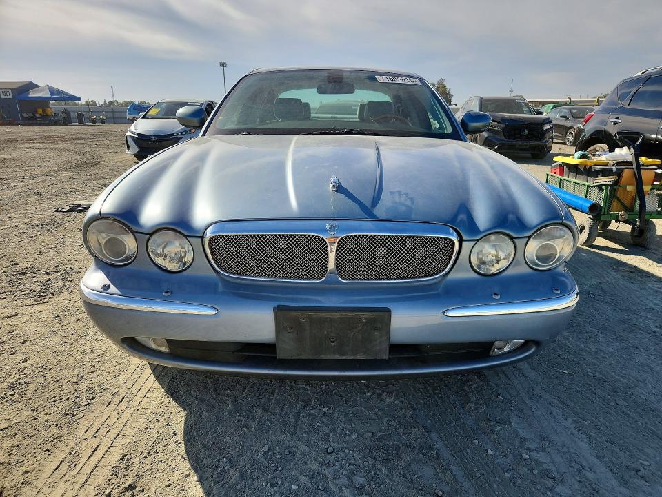 71505016 :رقم المزاد ، SAJWA71B46SH03926 vin ، 2006 Jaguar Xj8 مزاد بيع