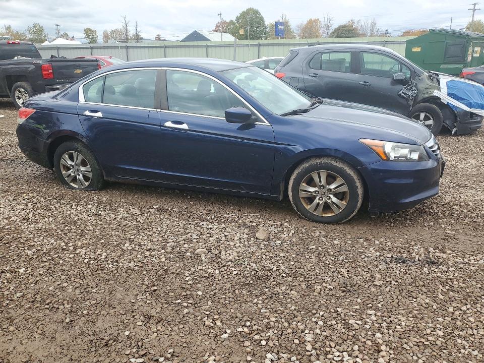 2011 Honda Accord მანქანა იყიდება აუქციონზე, vin: 1HGCP2F49BA152663, აუქციონის ნომერი: 72967076