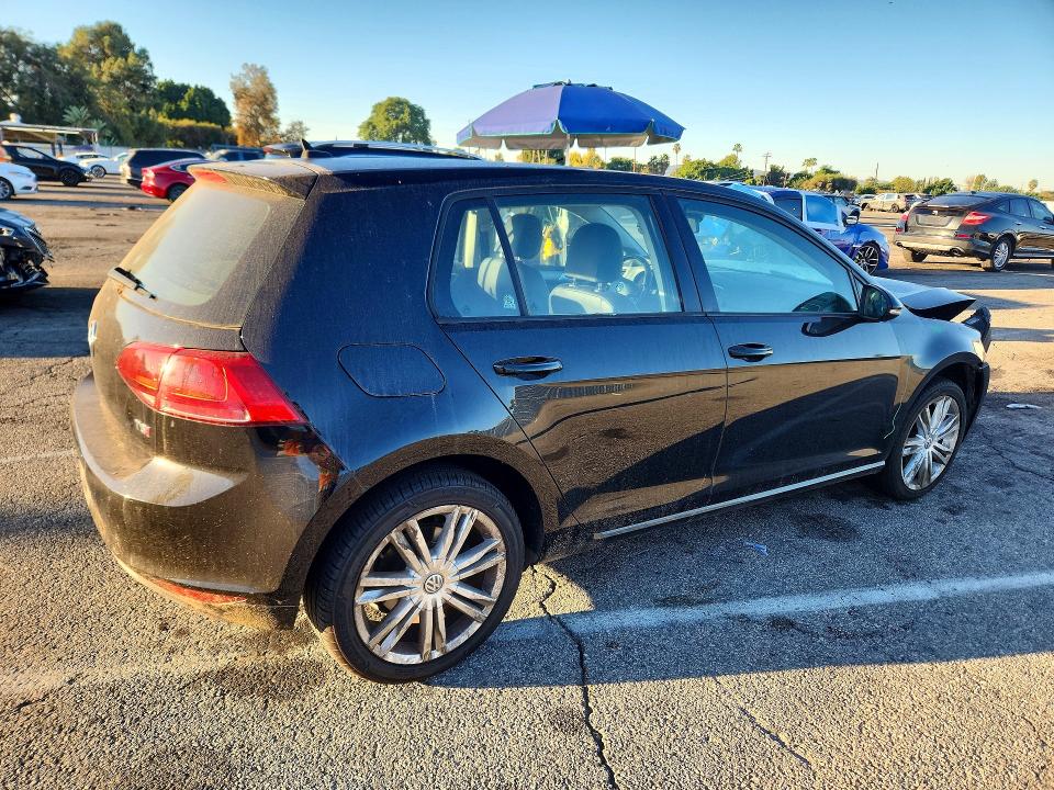72356796 :رقم المزاد ، 3VW217AU2GM034719 vin ، 2016 Volkswagen Golf مزاد بيع