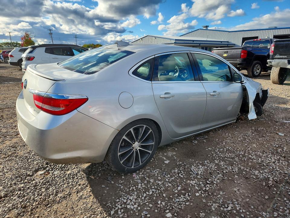 Продажа на аукционе авто 2017 Buick Verano, vin: 1G4PR5SK2H4108216, номер лота: 71409576