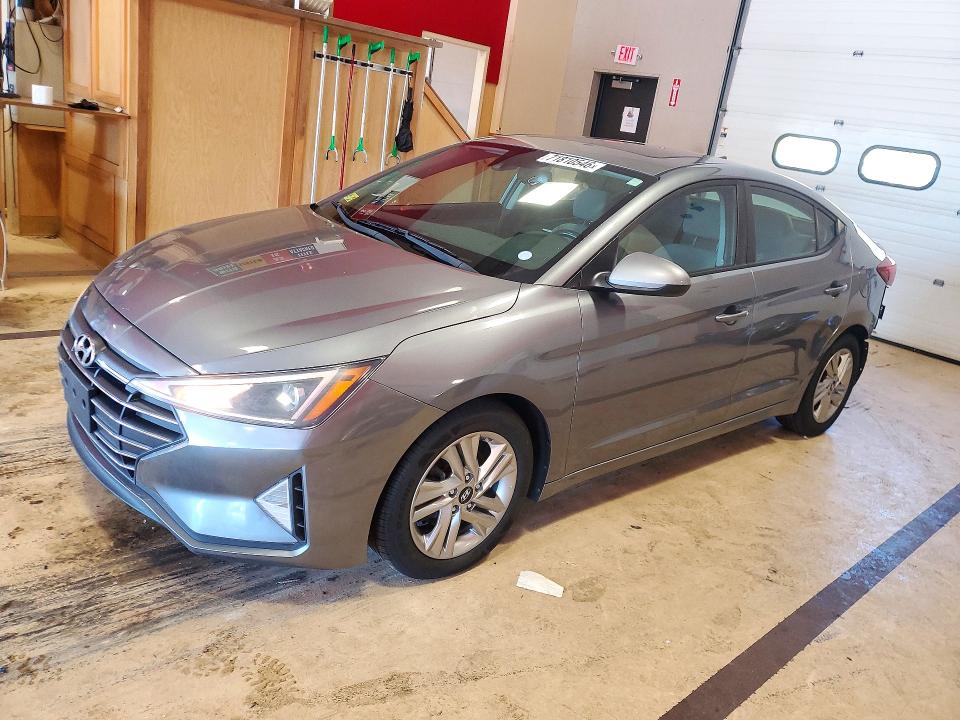2019 Hyundai Elantra მანქანა იყიდება აუქციონზე, vin: KMHD84LFXKU874543, აუქციონის ნომერი: 71810546