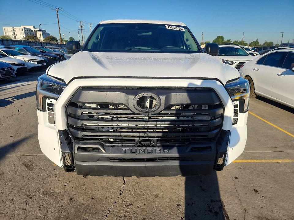 71496836 :رقم المزاد ، 5TFLA5DB5RX227336 vin ، 2024 Toyota Tundra مزاد بيع