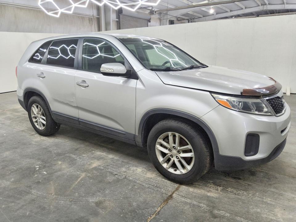 Продажа на аукционе авто 2014 Kia Sorento, vin: 5XYKT3A62EG443711, номер лота: 70487716