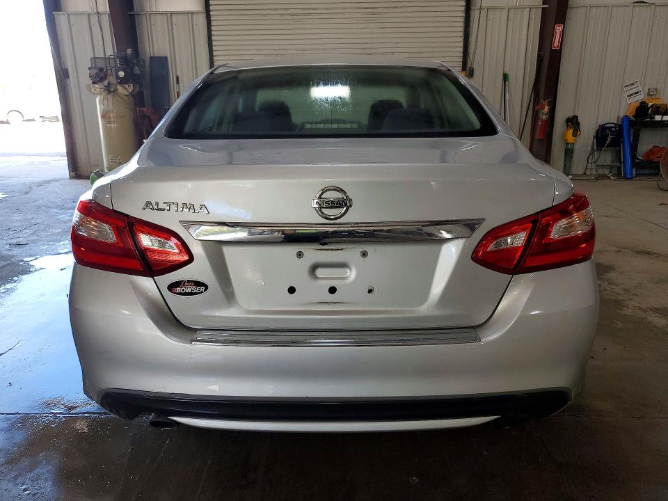 Продаж на аукціоні авто 2017 Nissan Altima, vin: 1N4AL3AP0HC258270, номер лоту: 71961026
