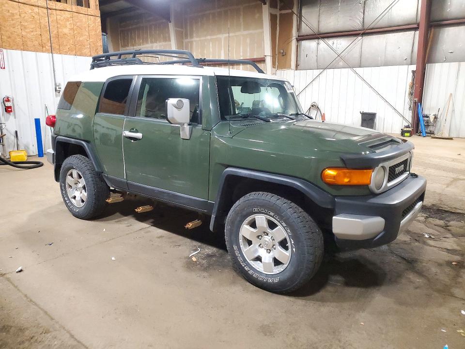 2010 Toyota Fj Cruiser მანქანა იყიდება აუქციონზე, vin: JTEBU4BF5AK078698, აუქციონის ნომერი: 72482426