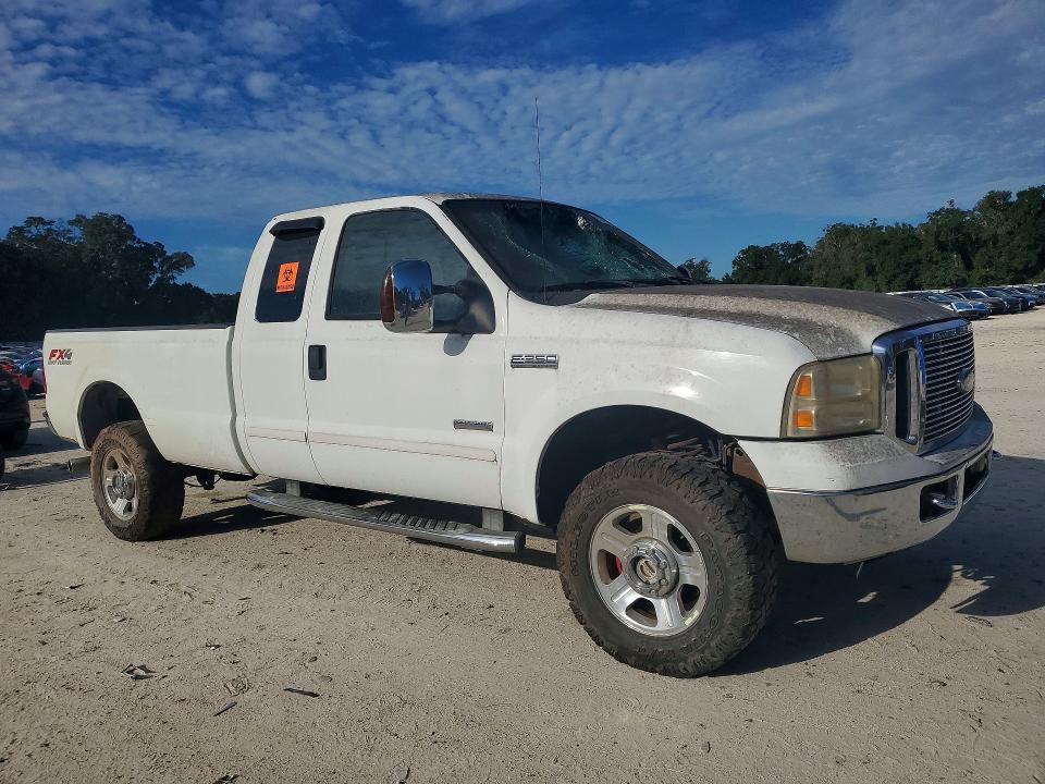 71272466 :رقم المزاد ، 1FTWX31P66ED22754 vin ، 2006 Ford F350 مزاد بيع