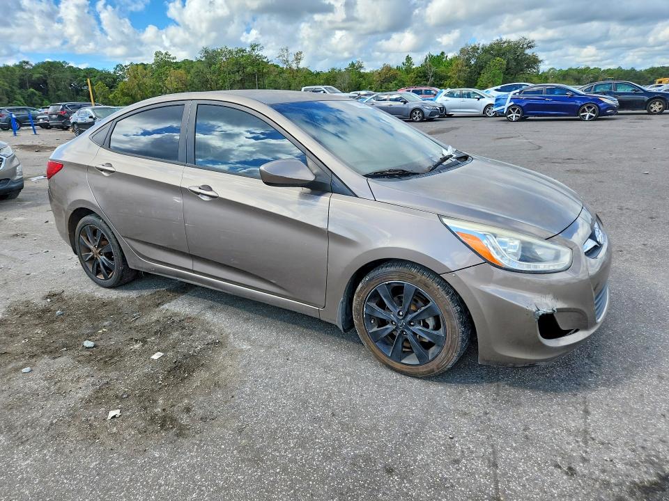 71045596 :رقم المزاد ، KMHCU4AE5EU595894 vin ، 2014 Hyundai Accent مزاد بيع