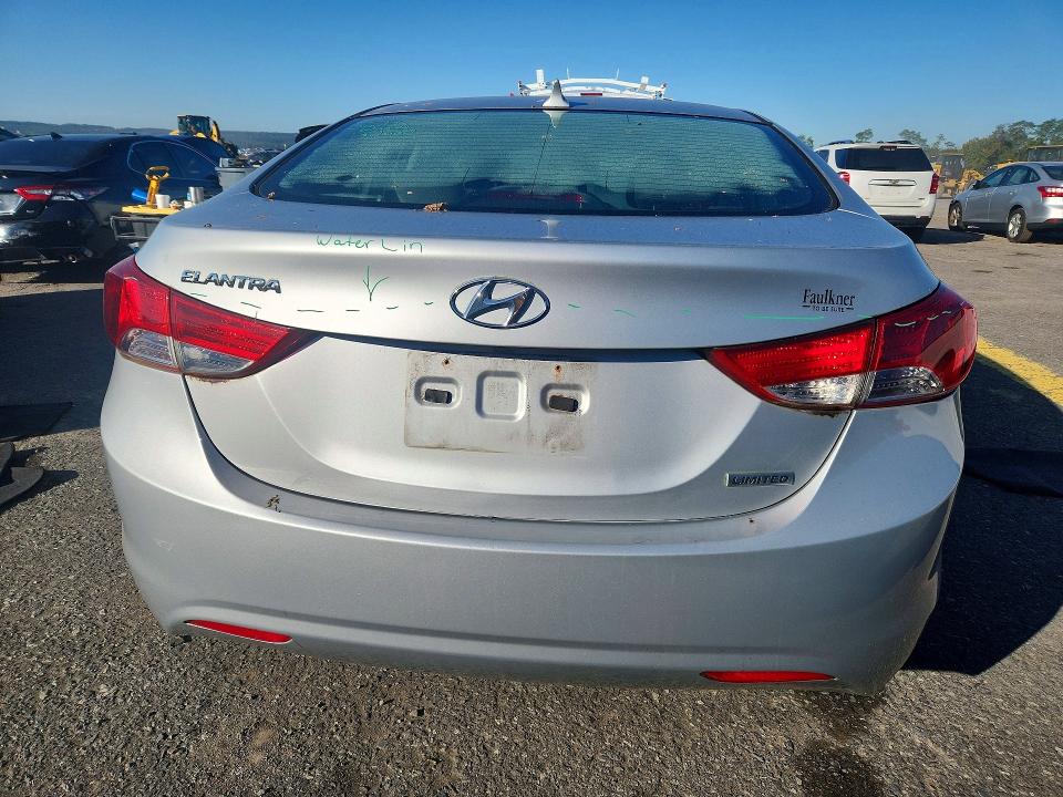 Продажа на аукционе авто 2013 Hyundai Elantra, vin: 5NPDH4AE7DH159330, номер лота: 71972896