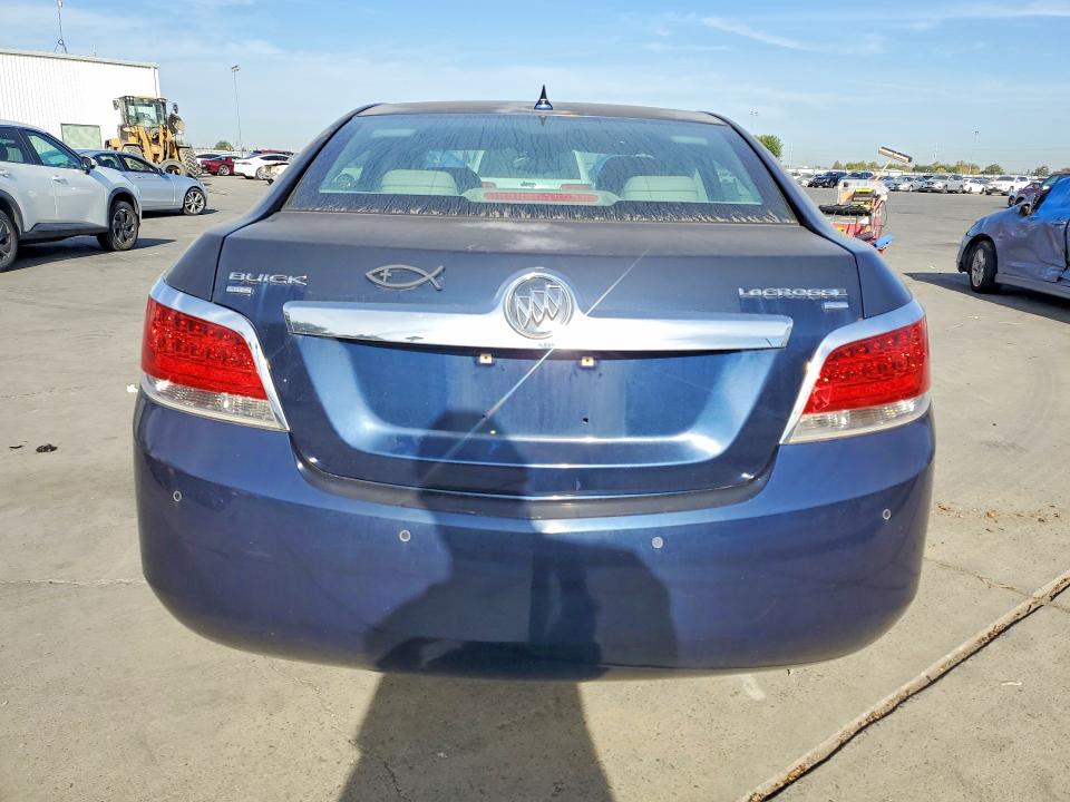 2010 Buick Lacrosse მანქანა იყიდება აუქციონზე, vin: 1G4GD5GG9AF249104, აუქციონის ნომერი: 71676106