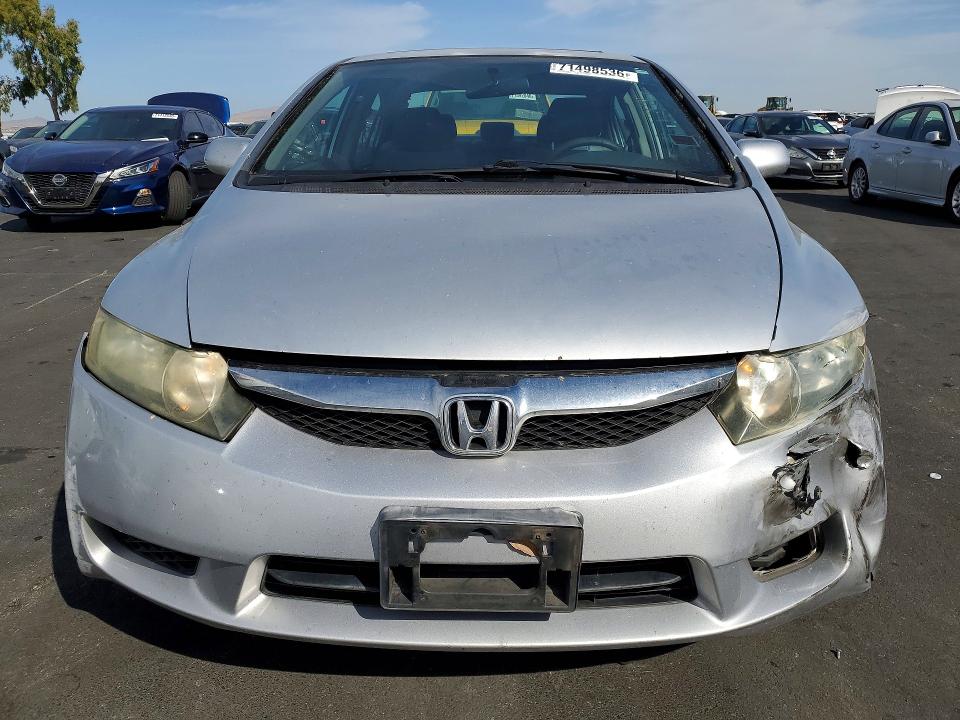 71498536 :رقم المزاد ، 2HGFA1F88BH521316 vin ، 2011 Honda Civic مزاد بيع