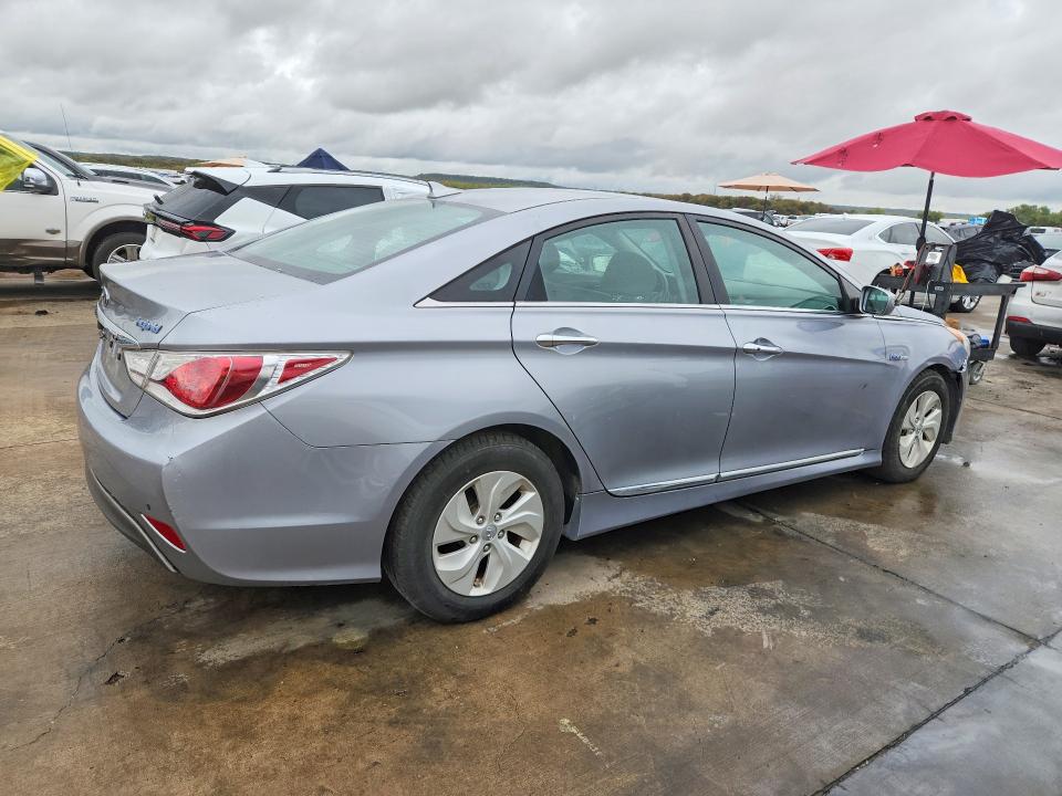 2014 Hyundai Sonata მანქანა იყიდება აუქციონზე, vin: KMHEC4A4XEA117703, აუქციონის ნომერი: 71474896