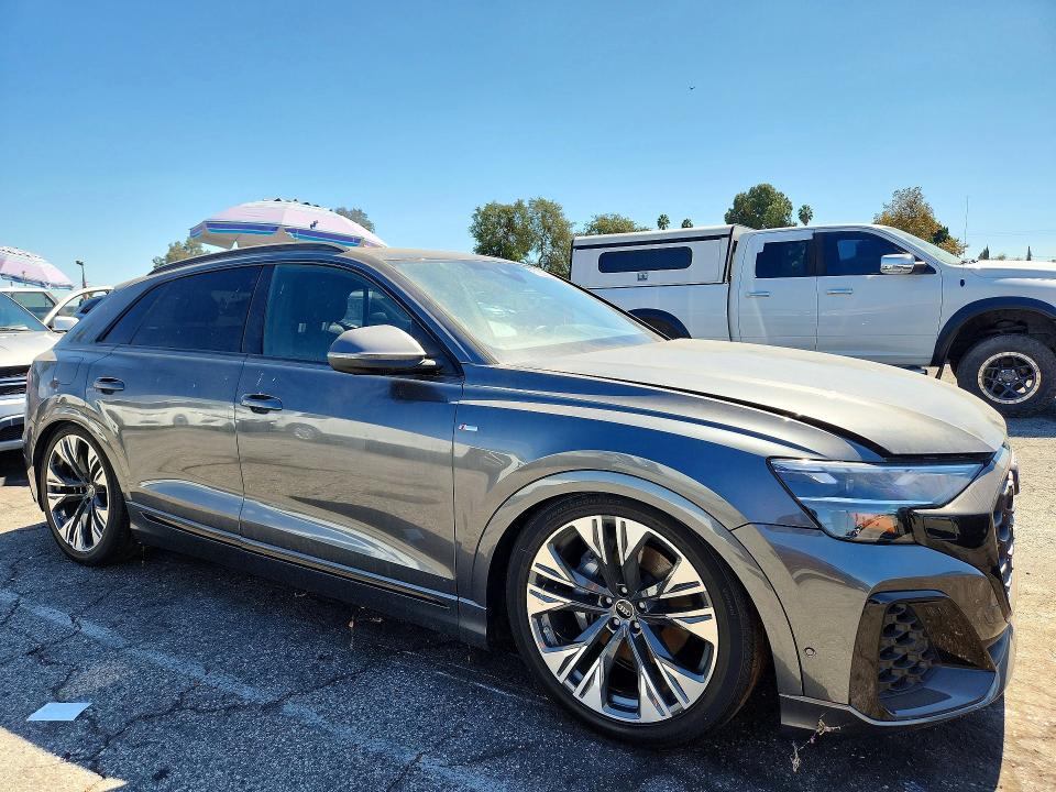 71320196 :رقم المزاد ، WA1EVBF14SD031907 vin ، 2025 Audi Q8 مزاد بيع