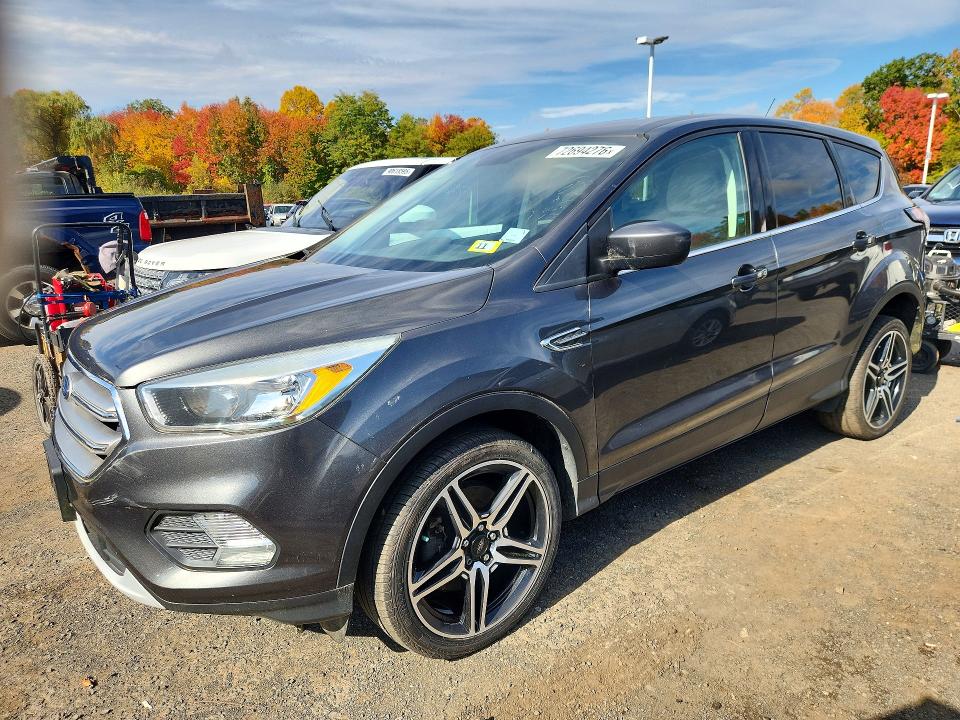 72694276 :رقم المزاد ، 1FMCU9GD4HUB93641 vin ، 2017 Ford Escape مزاد بيع