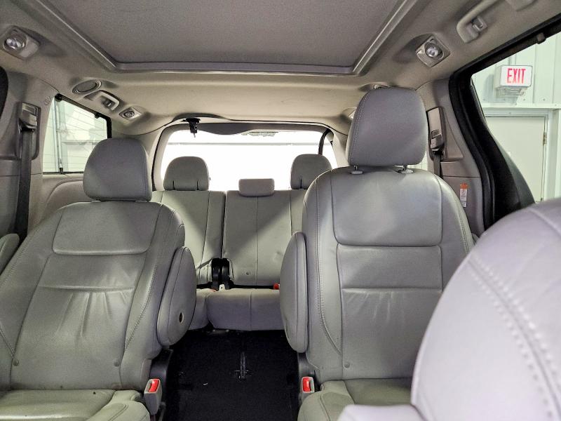 Продажа на аукционе авто 2017 Toyota Sienna, vin: 5TDDZ3DC2HS166770, номер лота: 71042476