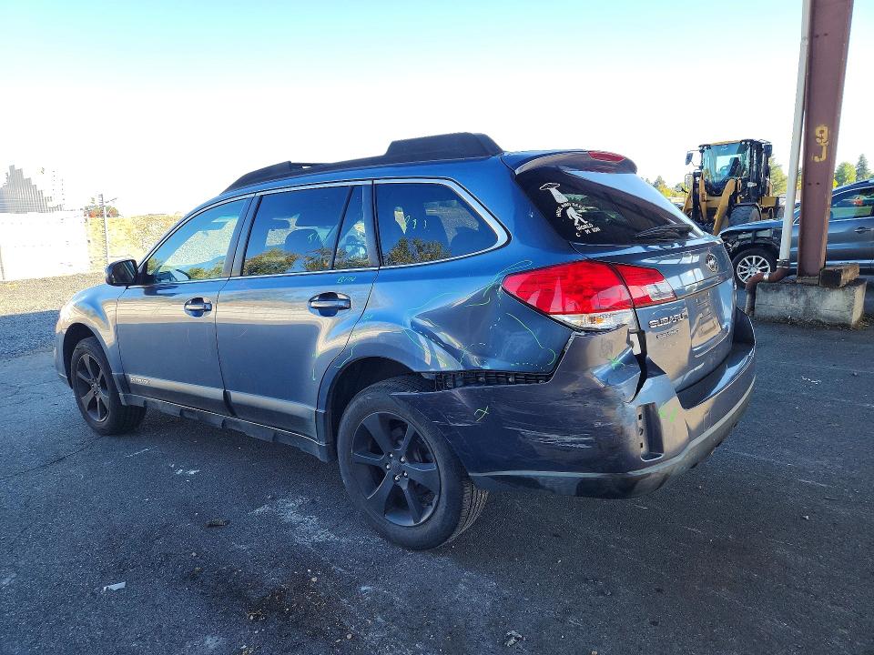 2013 Subaru Outback მანქანა იყიდება აუქციონზე, vin: 4S4BRBCC8D1228761, აუქციონის ნომერი: 71533456