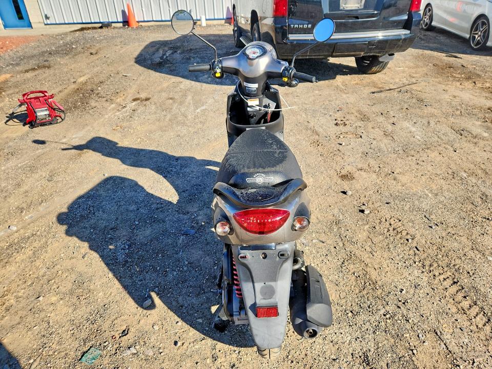 2017 Genuine Scooter Co. Buddy მანქანა იყიდება აუქციონზე, vin: RFVPAP5AXH1120728, აუქციონის ნომერი: 71649036