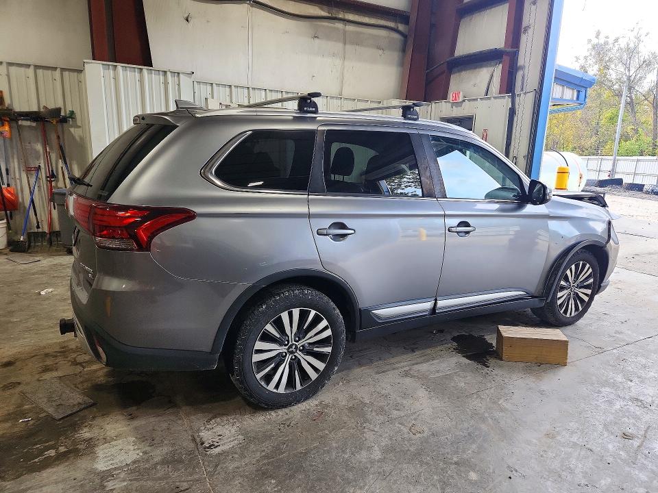 2019 Mitsubishi Outlander მანქანა იყიდება აუქციონზე, vin: JA4AZ3A3XKZ038929, აუქციონის ნომერი: 72770626