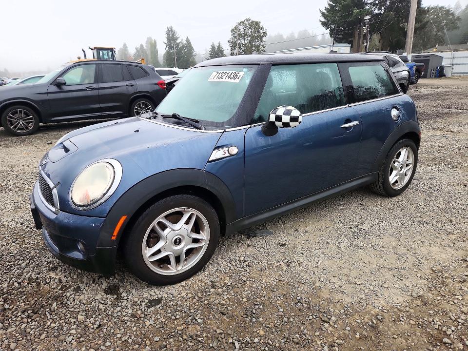 71321436 :رقم المزاد ، WMWMF7C51ATZ70503 vin ، 2010 Mini Cooper مزاد بيع