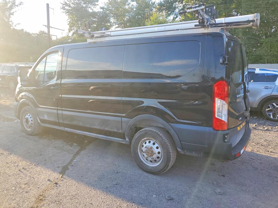 71040426 :رقم المزاد ، 1FTYE2Y85LKB12523 vin ، 2020 Ford Transit مزاد بيع