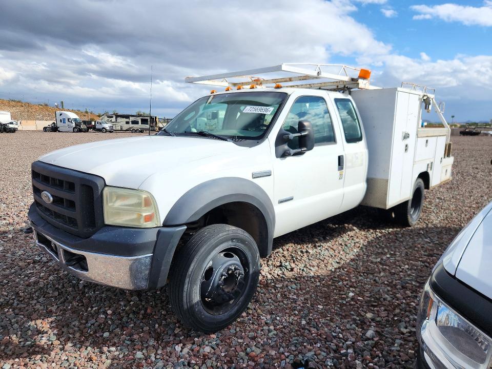 72569696 :رقم المزاد ، 1FDAX56P26EC52602 vin ، 2006 Ford F550 مزاد بيع