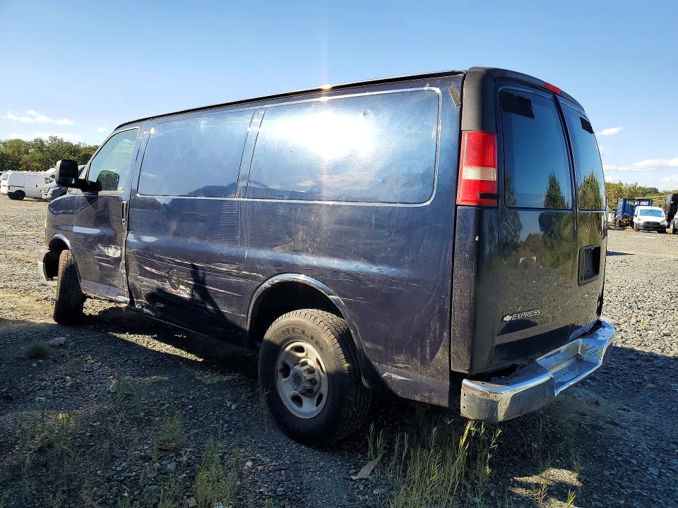 72186926 :رقم المزاد ، 1GCGG25C581145484 vin ، 2008 Chevrolet Express G2500 مزاد بيع