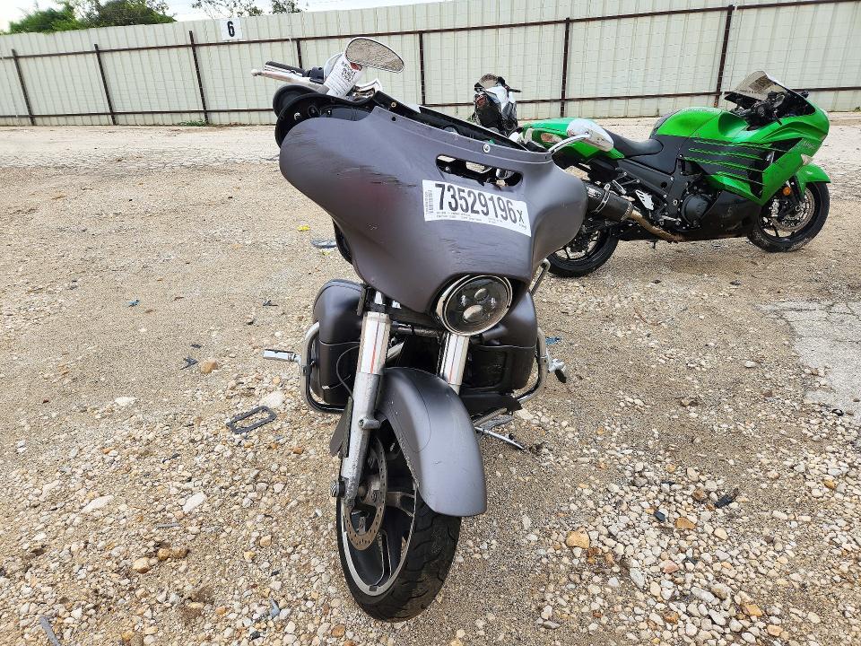 2017 Harley-davidson Flhxs მანქანა იყიდება აუქციონზე, vin: 1HD1KRC19HB673651, აუქციონის ნომერი: 73529196
