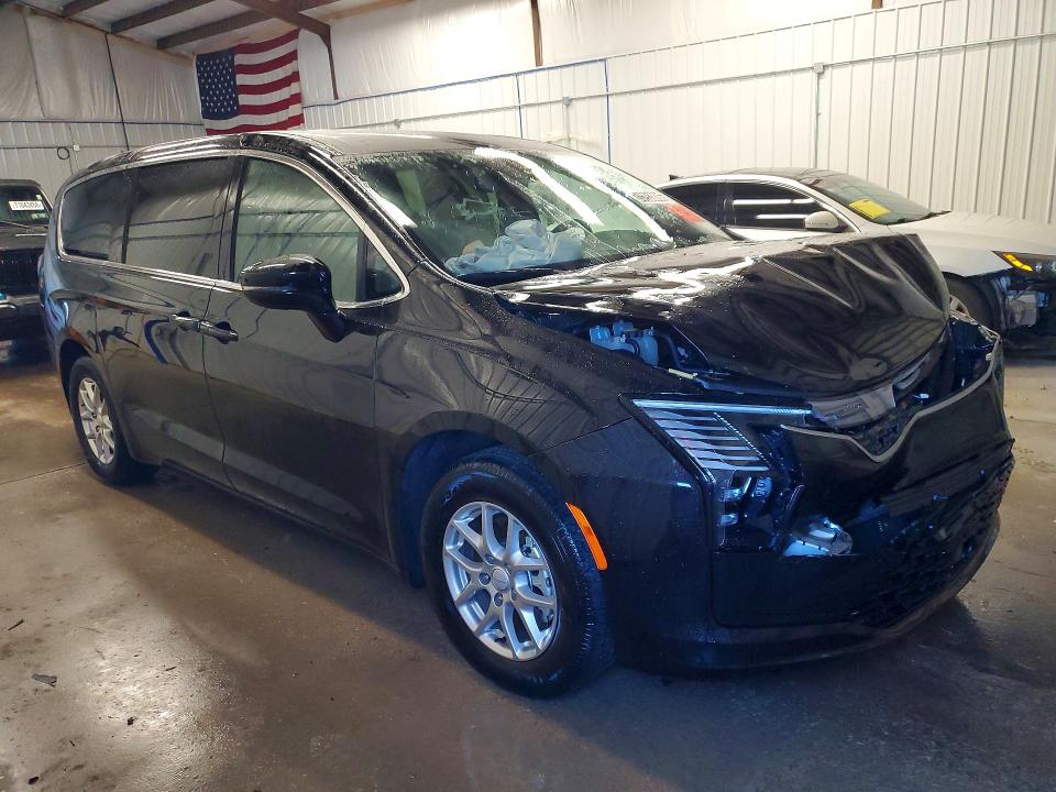 Продаж на аукціоні авто 2027 Chrysler Pacifica, vin: 2C4RC1BG1VR552750, номер лоту: 71253006