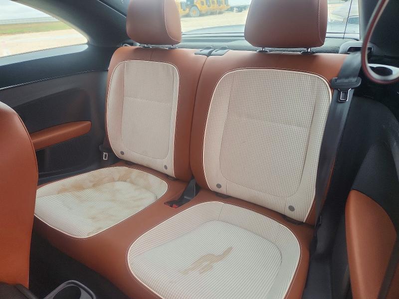 71188266 :رقم المزاد ، 3VWF17AT9GM638471 vin ، 2016 Volkswagen Beetle مزاد بيع
