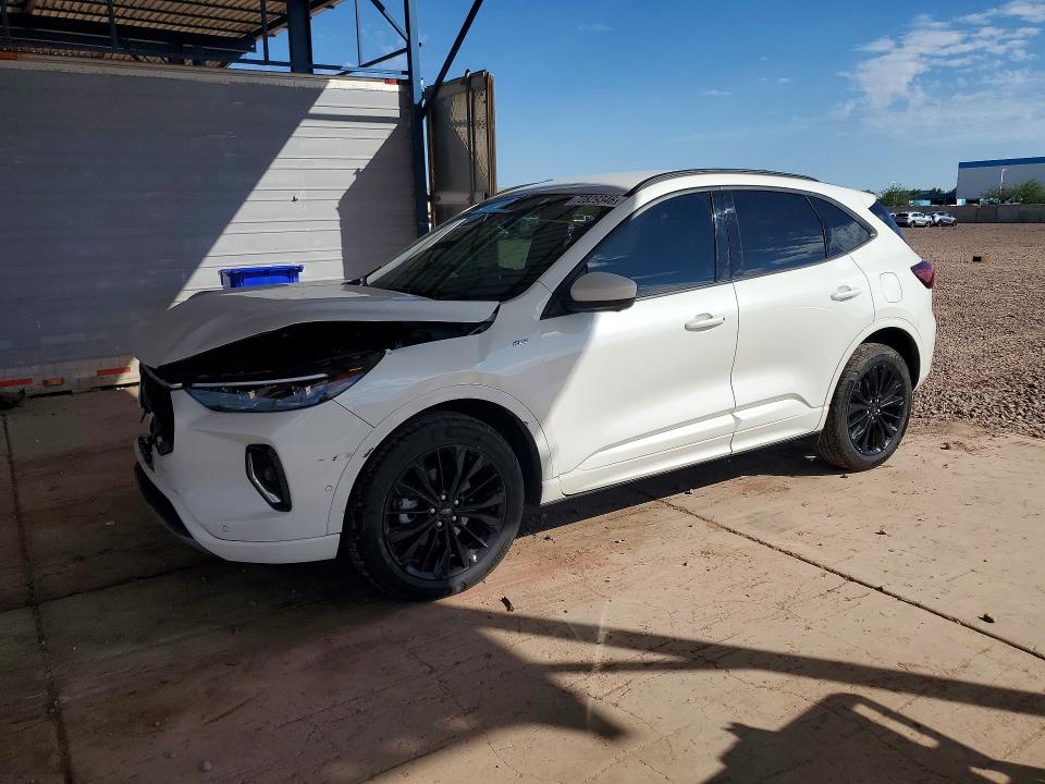2023 Ford Escape მანქანა იყიდება აუქციონზე, vin: 1FMCU9PA0PUA03760, აუქციონის ნომერი: 70829346