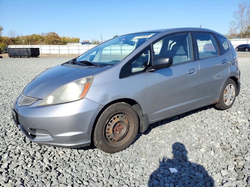 71310636 :رقم المزاد ، JHMGE8H26AC001270 vin ، 2010 Honda Fit مزاد بيع