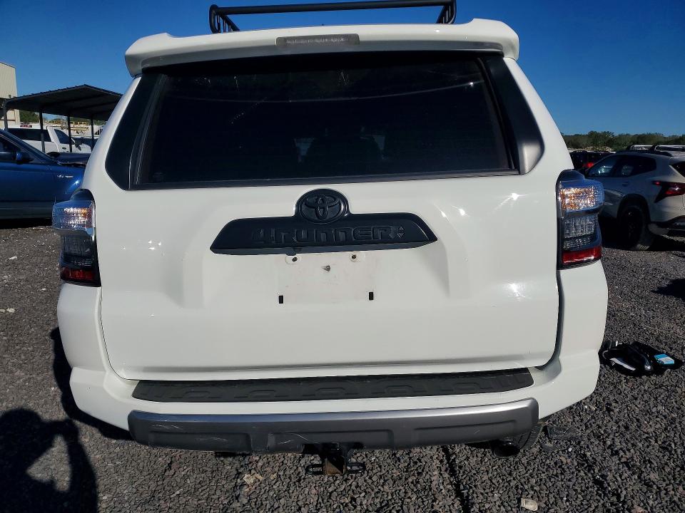 70086136 :رقم المزاد ، JTERU5JR6R6290742 vin ، 2024 Toyota 4runner مزاد بيع
