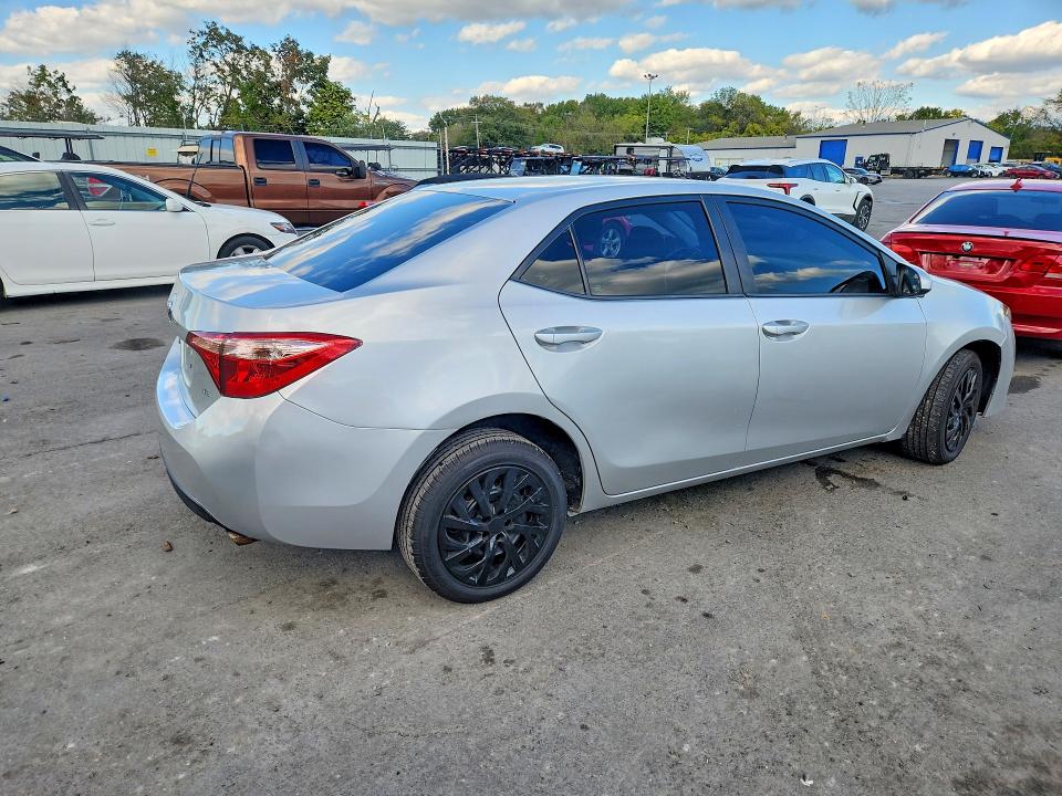 Aukcja sprzedaży 2019 Toyota Corolla, vin: 5YFBURHE8KP889382, numer aukcji: 71811996