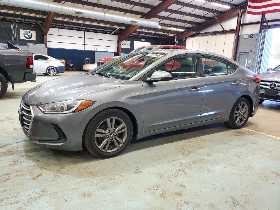 72375896 :رقم المزاد ، 5NPD84LF7JH306585 vin ، 2018 Hyundai Elantra مزاد بيع