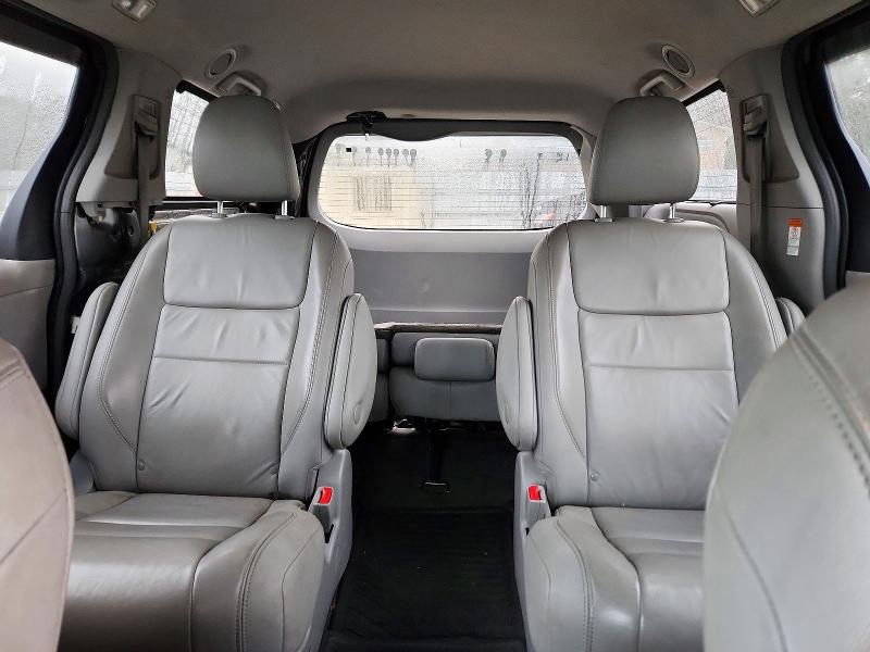 2018 Toyota Sienna მანქანა იყიდება აუქციონზე, vin: 5TDDZ3DCXJS196802, აუქციონის ნომერი: 71671236