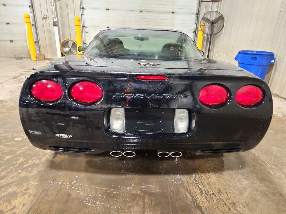 72091466 :رقم المزاد ، 1G1YY22G625116383 vin ، 2002 Chevrolet Corvette مزاد بيع