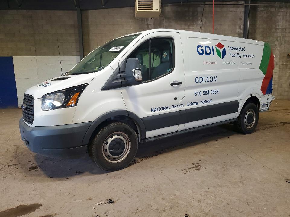 71458726 :رقم المزاد ، 1FTYE1ZM2JKA22622 vin ، 2018 Ford Transit مزاد بيع