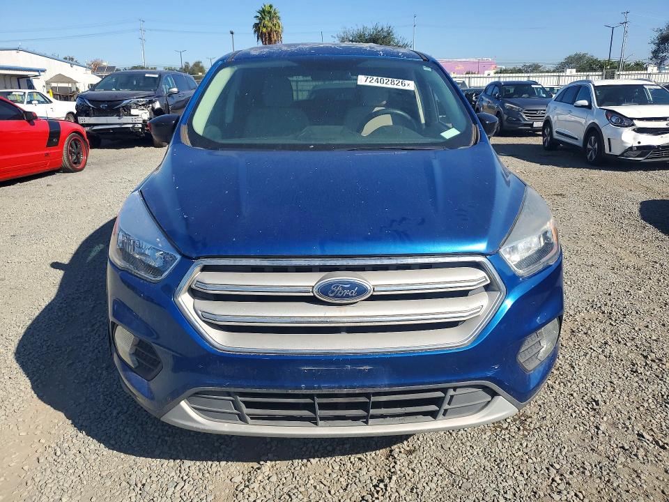 72402826 :رقم المزاد ، 1FMCU0GD7KUA06217 vin ، 2019 Ford Escape مزاد بيع