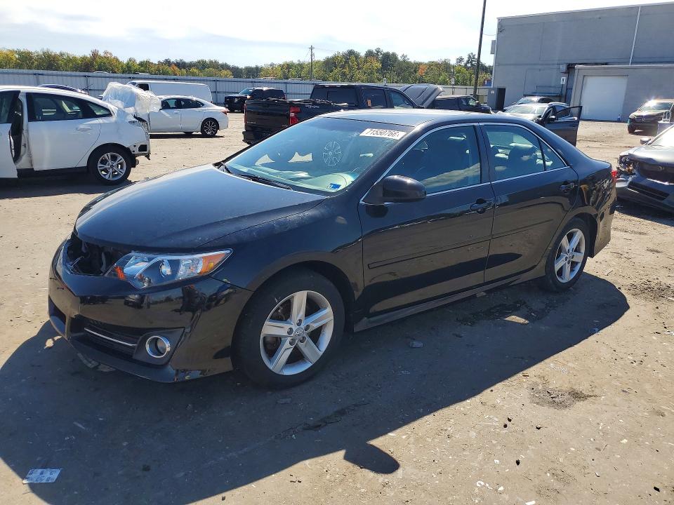 71550766 :رقم المزاد ، 4T1BF1FK7DU216704 vin ، 2013 Toyota Camry مزاد بيع