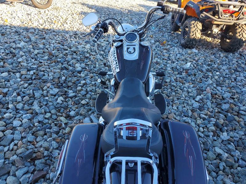 69136726 :رقم المزاد ، 1HD1GZM11EC301212 vin ، 2014 Harley-davidson Fld مزاد بيع